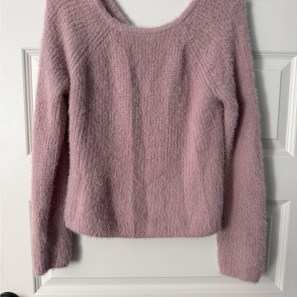 Women's Soft Pink Sweater